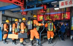 Explosión en mina de carbón en China mata al menos a 82 personas