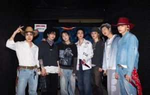 BTS acude a función de la lucha libre en la Arena México; las ARMY disfrutan segundo concierto
