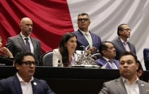 Diputada del PT confronta a Kenia López: “haga valer su autoridad o hágase a un lado” (Video)