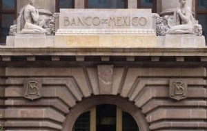 “Desempeño más débil”: Banxico recorta a 1.1 por ciento el pronóstico de crecimiento para 2026