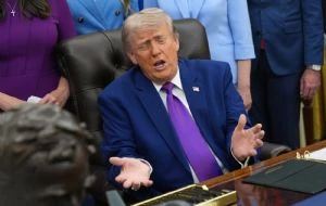 “Está increíblemente débil”: Trump sobre el cese al fuego con Irán