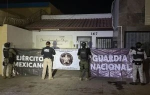 Decomisan 7 inmuebles y 11 vehículos al médico acusado de matar a ocho personas en Sonora