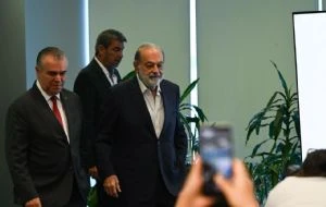 La situación de Pemex es el problema más importante del país: Slim