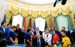 Trump critica al Papa antes de la visita de Rubio al Vaticano: 