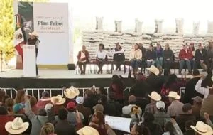 Abuchean a David Monreal en evento de Claudia Sheinbaum en Zacatecas (Video)