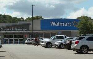 Walmart retira jugo de manzana debido a niveles de arsénico