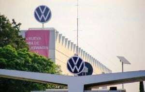 VW condiciona la reinstalación de trabajadores a que renuncien a sus derechos sindicales