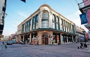 Tribunal invalida órdenes de aprehensión contra los Jenkins