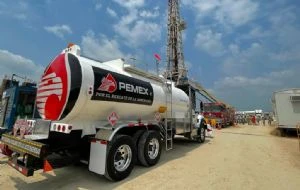 Sheinbaum asegura que contratos de Pemex fueron cancelados tras intento de soborno a funcionarios