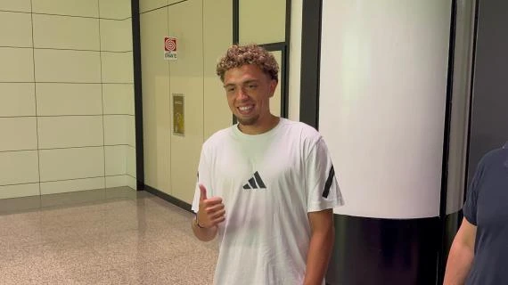 Roma, ecco il primo colpo dell'era Gasperini. El Aynaoui è arrivato a Fiumicino: le immagini