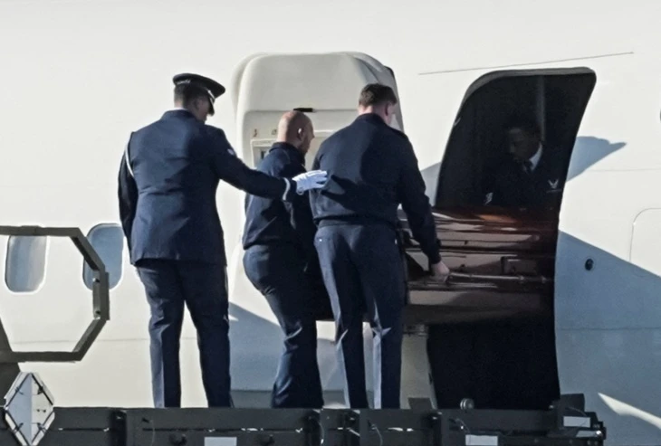 Linh cữu Charlie Kirk được đưa về quê nhà bằng chuyên cơ Phó Tổng thống Mỹ
