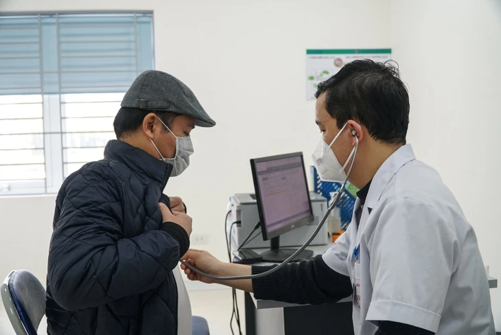 Bộ Y tế phản hồi về đề xuất ‘thông tuyến bảo hiểm y tế’ cho người từ 70 tuổi