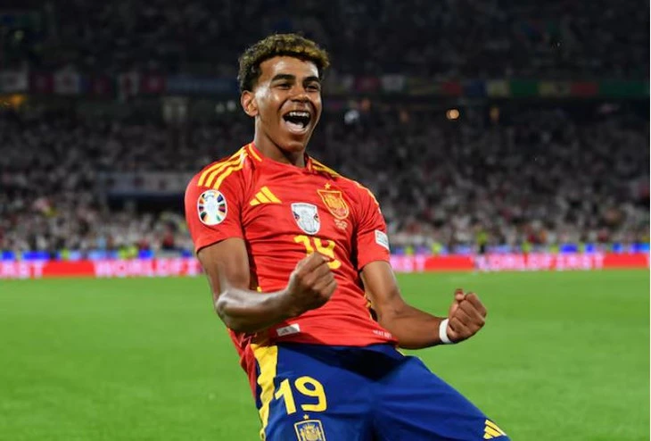 Yamal tỏa sáng giúp Tây Ban Nha đánh bại Pháp vào chung kết UEFA Nations League