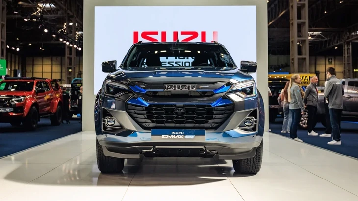 Isuzu D-Max bản điện chỉ đi được 260km/sạc