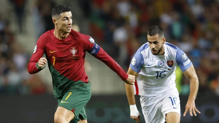 Sốc: Đội bóng của Ronaldo đặt mua cầu thủ 41 triệu USD rồi... 'bom hàng'