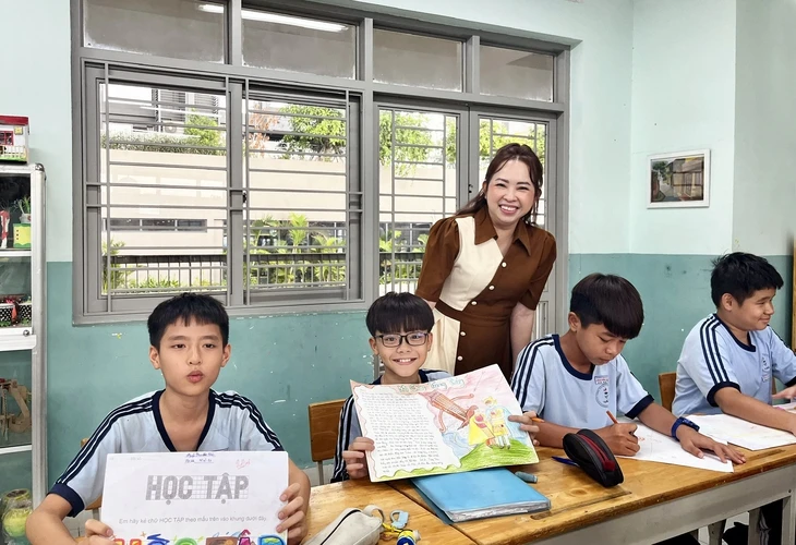 Ngày mai, TP.HCM bắt đầu tuyển sinh lớp 1, lớp 6 các trường 'nóng', cha mẹ học sinh cần làm gì?