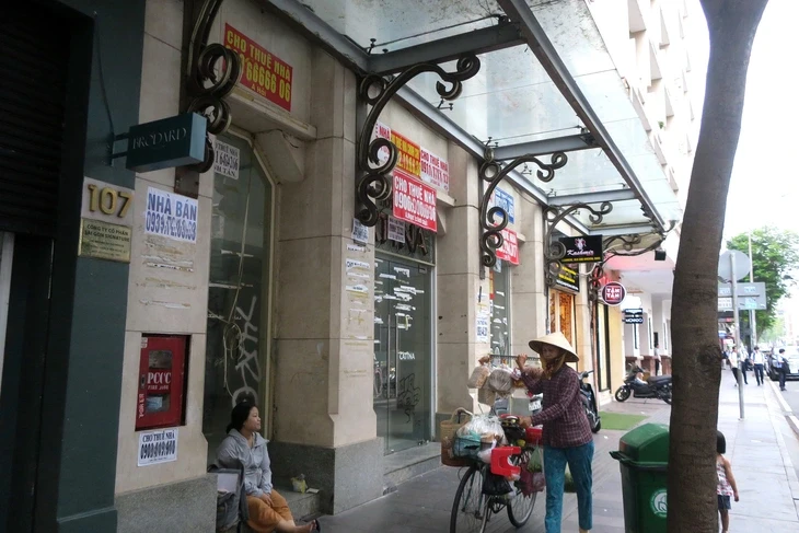Tin tức sáng 26-7: Giá thuê mặt bằng khu trung tâm TP.HCM tiếp tục tăng