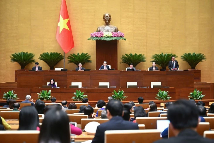Quốc hội 'chốt' loạt chính sách ưu đãi doanh nghiệp tư nhân làm đường sắt