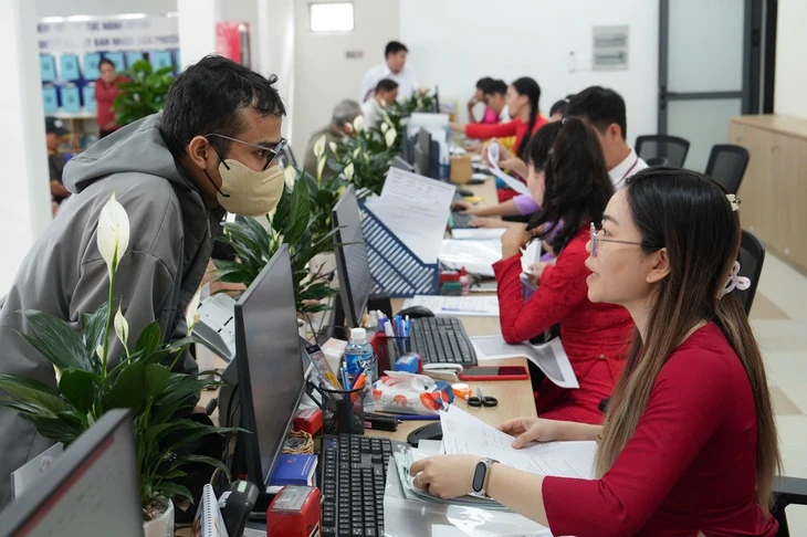 Xem danh mục 2.168 thủ tục hành chính cấp thành phố và cấp phường, xã, đặc khu tại TP.HCM