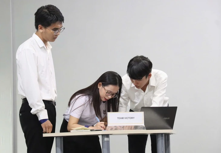 Sôi nổi chung kết cuộc thi 'Sinh viên Việt Nam với hiểu biết tài chính 2025'