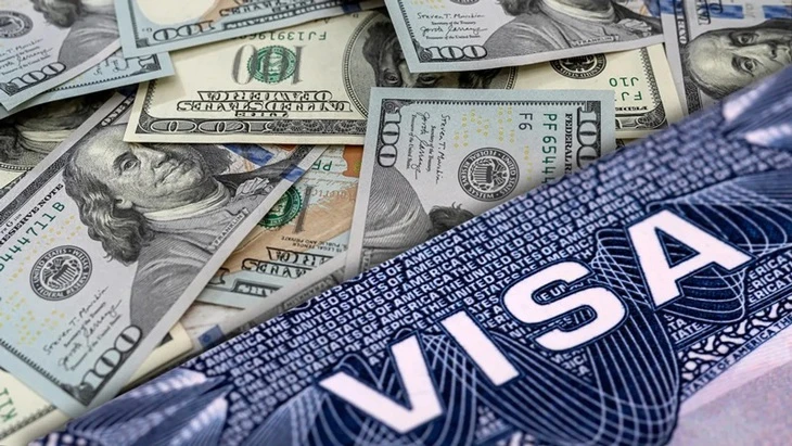 Không có chuyện Mỹ buộc tất cả người xin visa phải nộp bảo lãnh 15.000 USD