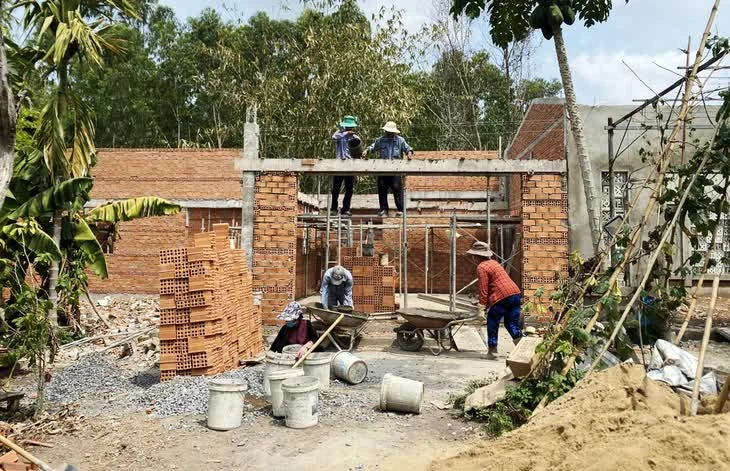 Tranh luận nên bỏ hay giữ thủ tục hoàn công
