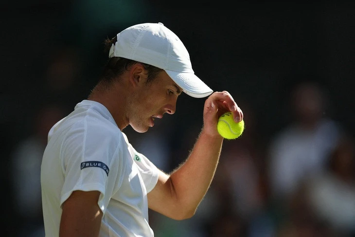 Câu chuyện cổ tích của tay vợt hạng 733 ở Wimbledon kết thúc