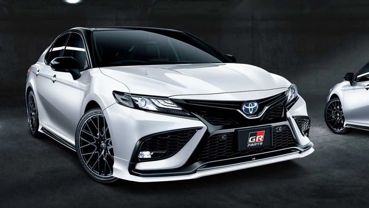CEO Toyota muốn xe bớt nhàm chán: Đến cả Hilux, Fortuner cũng phải lái hay