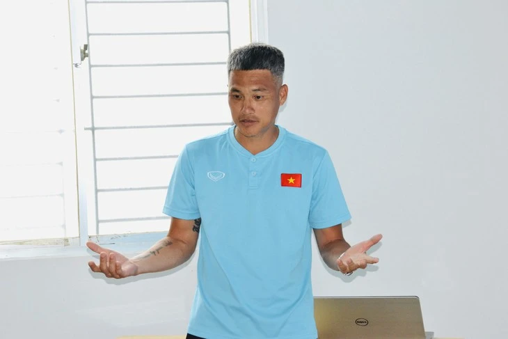 Lê Công Vinh sang Nhật Bản học làm HLV