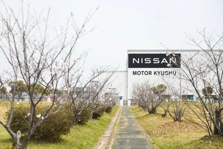Thị trấn sản xuất xe Nissan lao đao trước thuế ông Trump