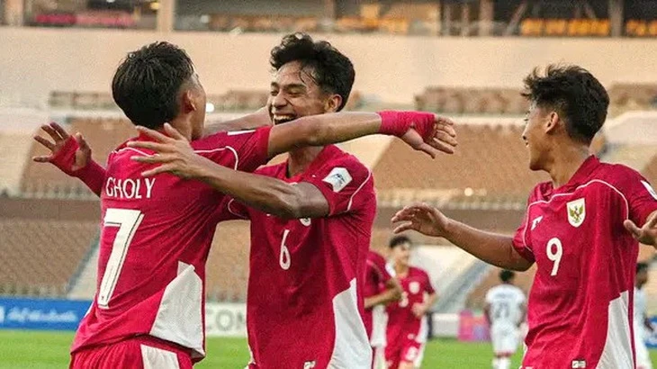 CĐV Indonesia tự hào khi U17 giành vé dự World Cup mà không cần nhập tịch