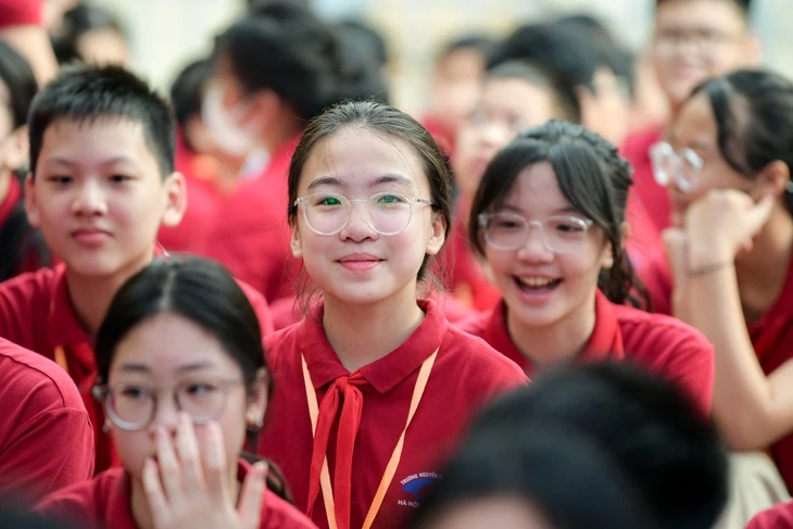Năm học mới: Có cơ chế mời nghệ nhân, nghệ sĩ, vận động viên tham gia các hoạt động trong nhà trường