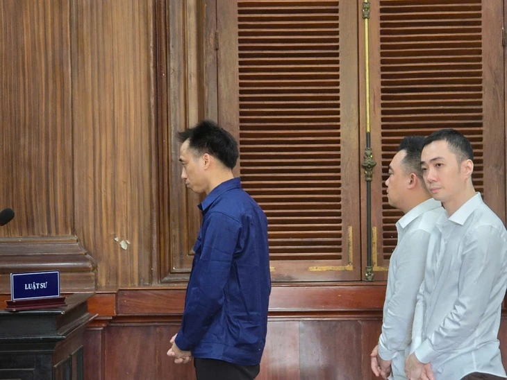 Tìm người lo lót để không bị xử lý khi vi phạm, chủ nhà hàng mất 250 triệu, lãnh án tù treo