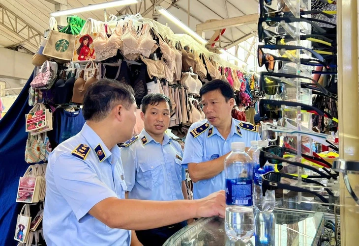 Cần quyết liệt phòng chống hàng giả
