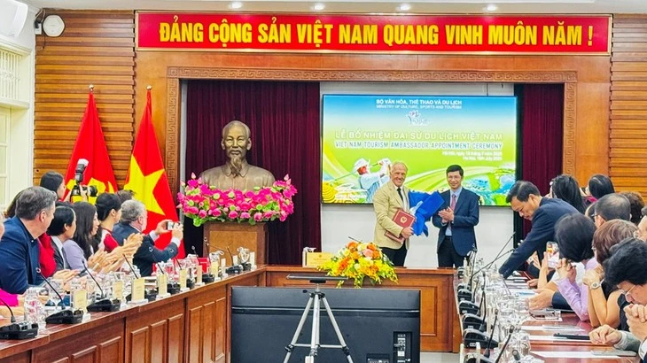 Đại sứ du lịch Việt Nam Greg Norman: 'Golf đâu còn như 40 năm trước, giờ ai cũng phải được vui'
