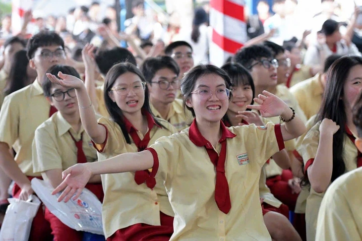 Ngày hội lựa chọn nguyện vọng xét tuyển 2025: Chuyên gia và hơn 300 gian tư vấn sẵn sàng 'gỡ rối'