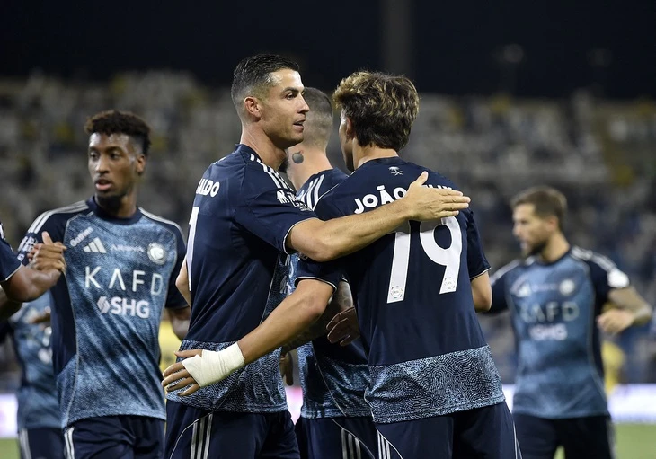 Ronaldo lại lập kỉ lục phá lưới xuyên suốt 24 mùa bóng