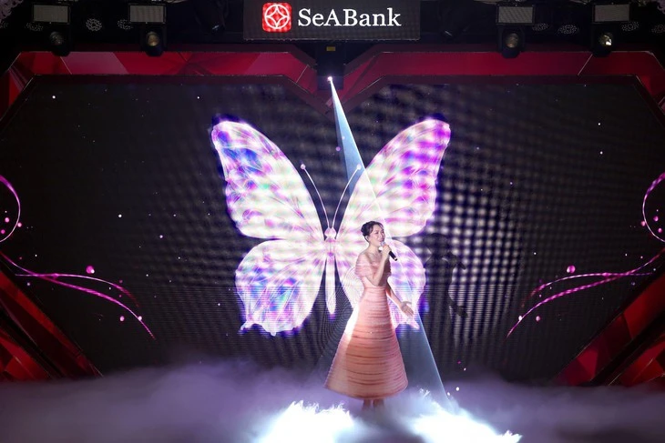 Mỹ Tâm đồng hành với SeABank ra mắt thẻ Visa SeASoul 2in1