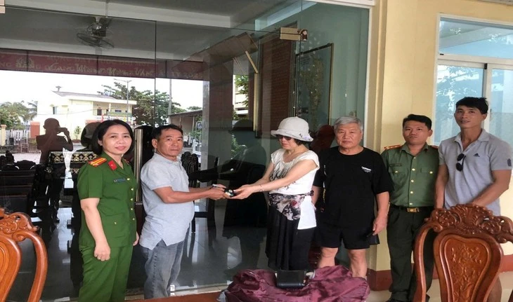 Du khách nhặt 1 triệu won của người Hàn Quốc đánh rơi ở Phú Quốc