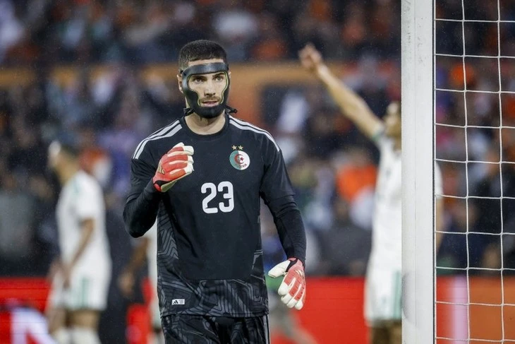 Con trai Zidane tỏa sáng trong màu áo đội tuyển Algeria