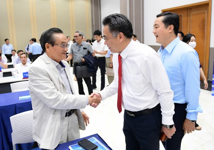 Làm gì để 'siêu đô thị' TP.HCM định hình trục công nghiệp mới?