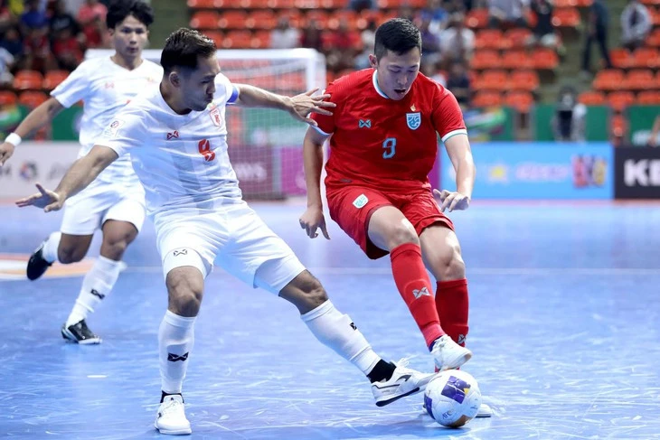 Huyền thoại futsal Thái Lan sang Việt Nam đá phủi