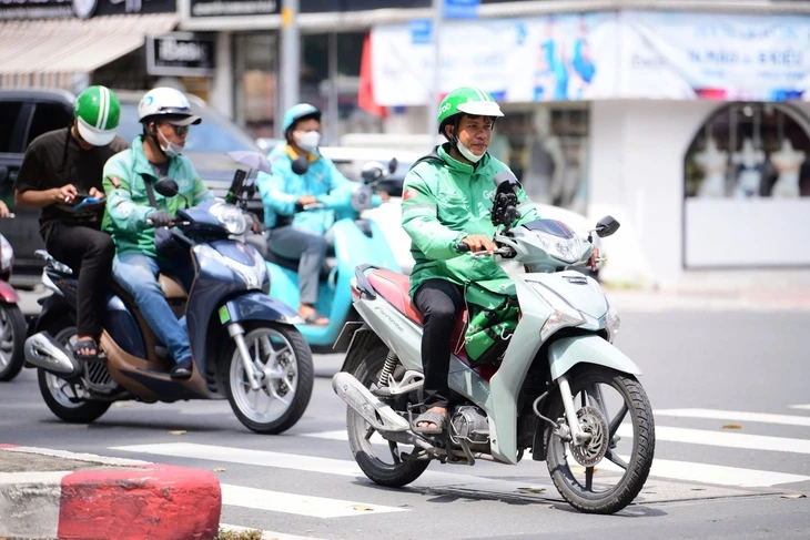 Chiêu cạnh tranh mới của app gọi xe công nghệ
