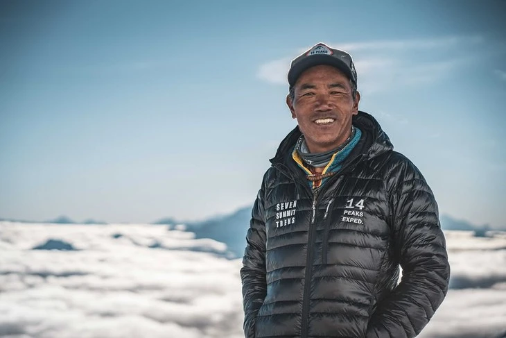 Thành công leo đỉnh Everest 31 lần, người đàn ông Nepal lập kỷ lục chưa từng có