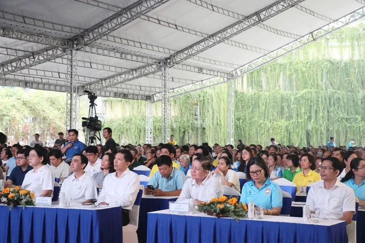 TP.HCM phát động phong trào 'Bình dân học vụ số'