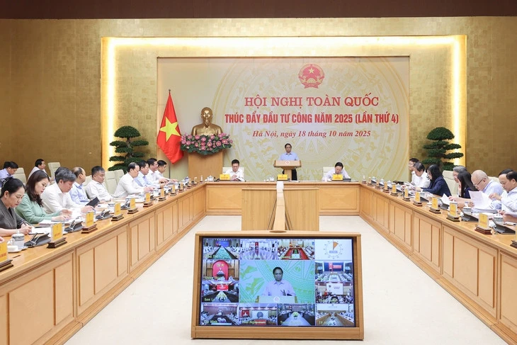 Thủ tướng yêu cầu kiểm điểm 29 bộ ngành, 18 địa phương giải ngân dưới mức trung bình