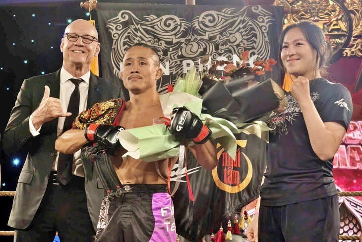 Nguyễn Hoàng Thạch trở thành ‘Thần võ độc tôn’