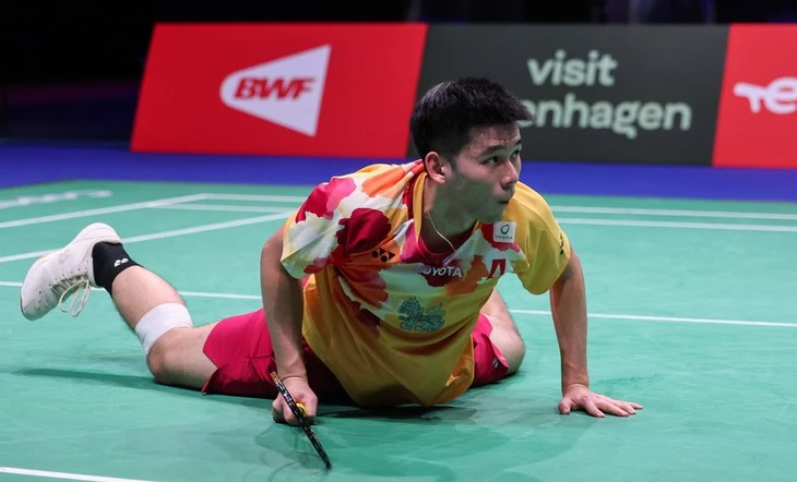 Mê trà sữa và cơm chiên, ngôi sao cầu lông Thái Lan sa sút