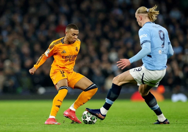 UEFA đưa ra cảnh báo về mức lương ngày càng cao của cầu thủ