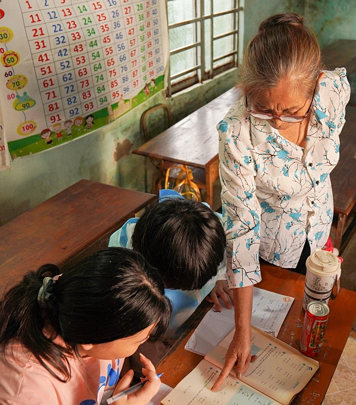 Lớp học đặc biệt ở Tây Ninh, cô giáo thương trẻ mắc tự kỷ, hội chứng Down hết lòng